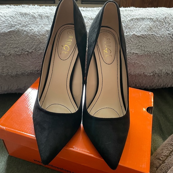 Rouge Black High Heels - Picture 2 of 4